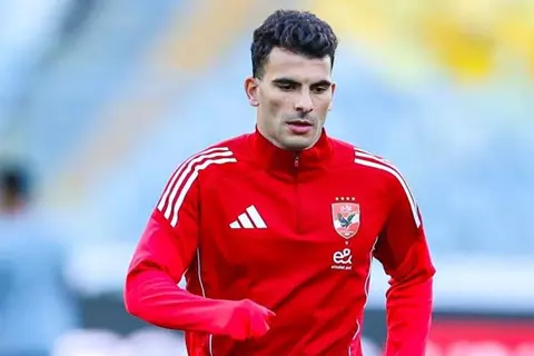 زيزو: سأبقى في الأهلي الموسم المقبل.. والهروب من مباريات الزمالك "غير منطقي"